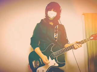 Japanese fuck guitar b.!!!!!!