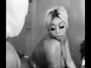 Watch Free toilet XXX Videos HD Online